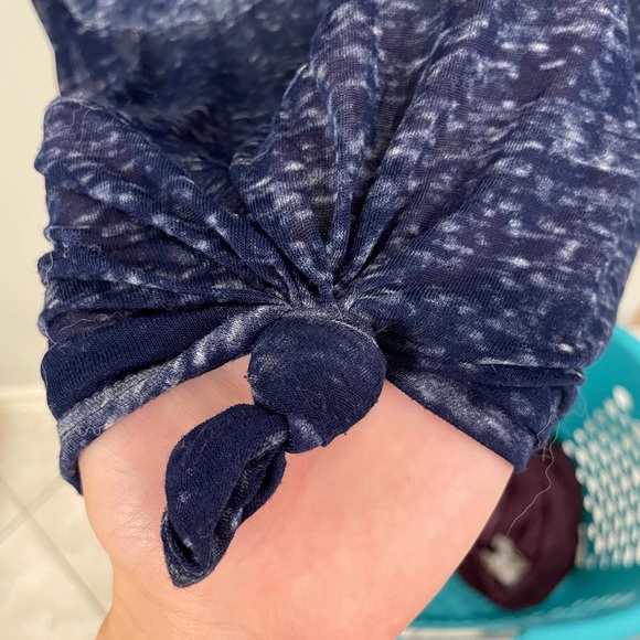 Z supply distressed blue Pocket Tee - Picture 4 of 4